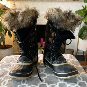 Sorel Joan of Arctic Boots black size 7 waterproof